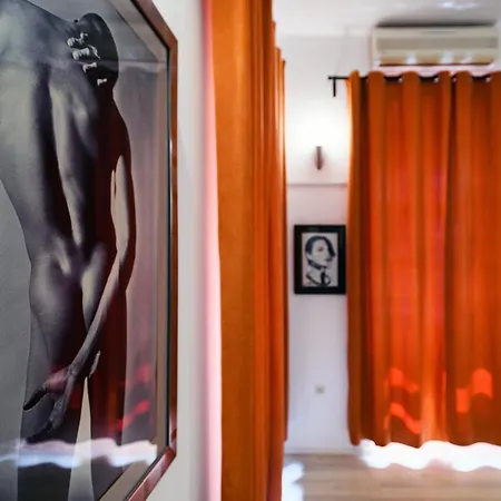 Lupino's Gallery - Old Town *