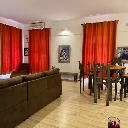 Lupino's Gallery - Old Town Zara