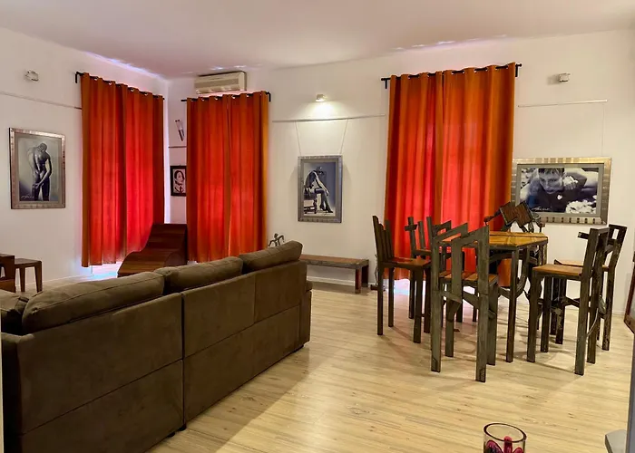 Lupino's Gallery - Old Town Zadar